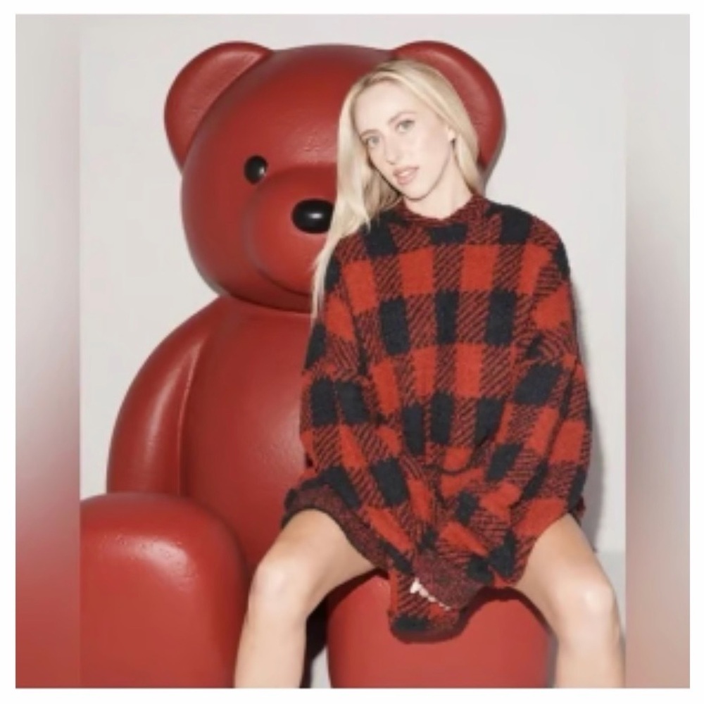 SKIMS Cozy Unisex Pullover - Brick Buffalo Check